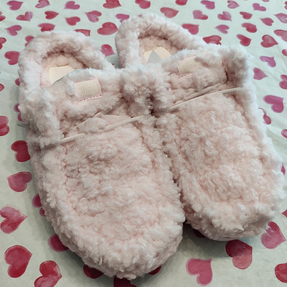 Hey Dude Pink Fuzzy Slippers